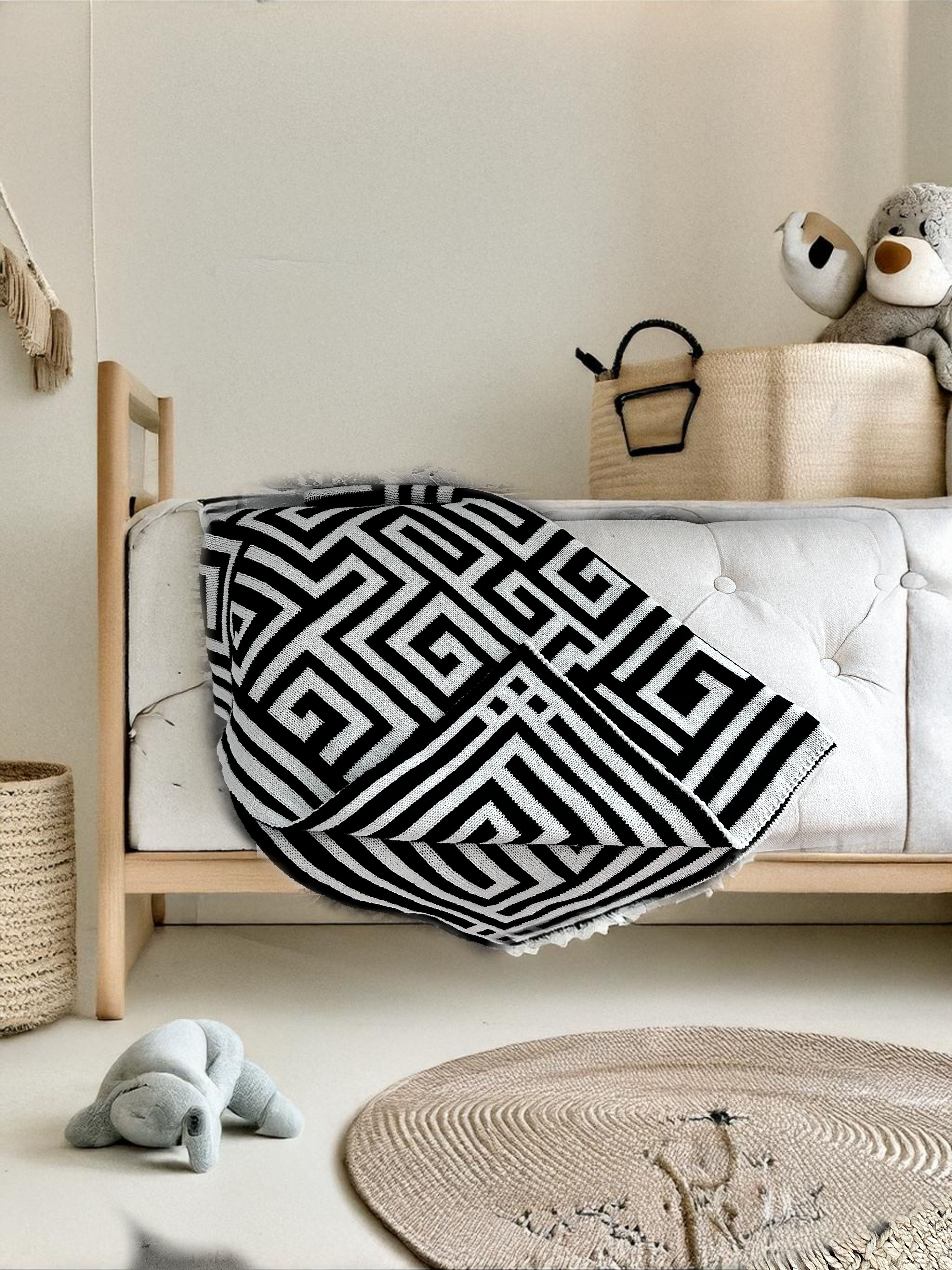 Noir Rhombus Blanket
